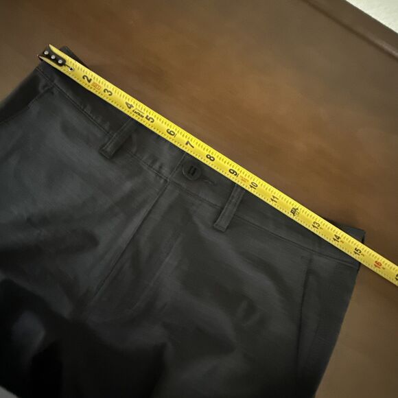 Salty Crew Drifting 2 Cargo Hybrid Walk Shorts Mens SZ 28 Black - Picture 7 of 12